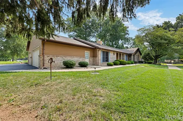 2112 West BLVD, Belleville, IL 62221