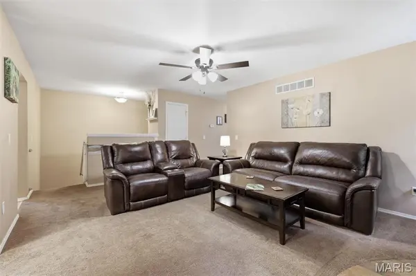 601 SE 125th St, Warrensburg, MO 64093