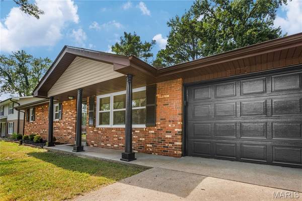 2237 Sherwood DR, Cape Girardeau, MO 63701
