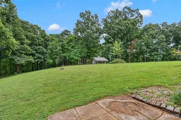 860 Schluersburg RD, Augusta, MO 63332