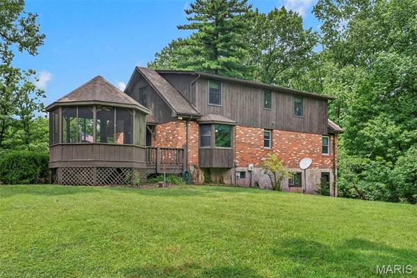 860 Schluersburg RD, Augusta, MO 63332