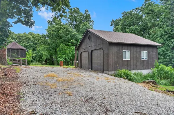 860 Schluersburg RD, Augusta, MO 63332