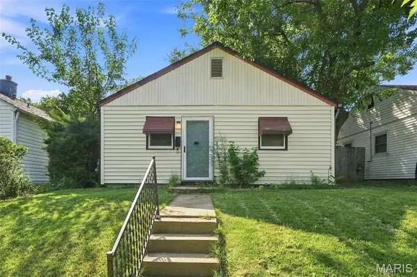 1435 Sproule AVE, St Louis, MO 63139