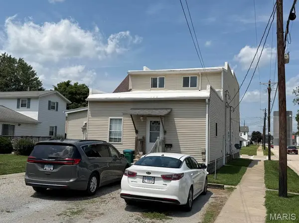 590 S 2nd ST, Breese, IL 62230