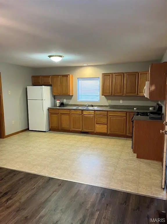 590 S 2nd ST, Breese, IL 62230