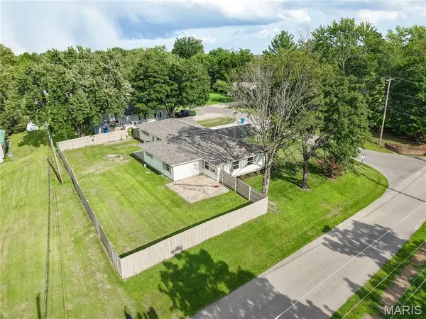 710 Bloomfield AVE, Bloomfield, MO 63825