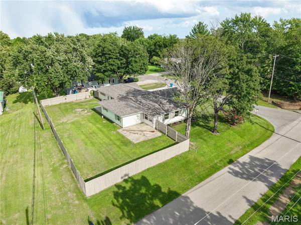 710 Bloomfield AVE, Bloomfield, MO 63825