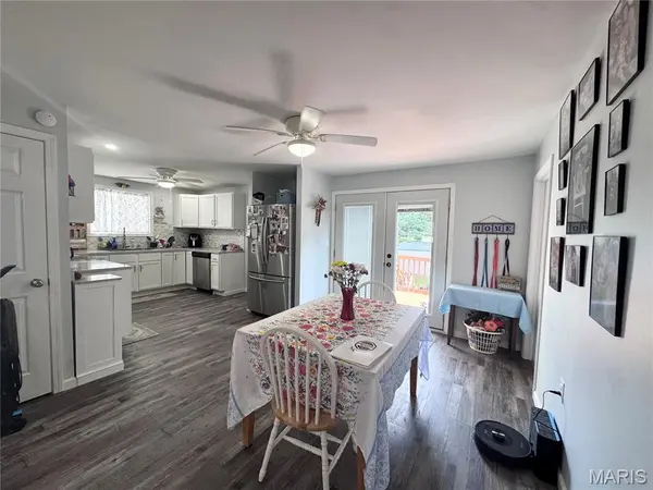 3015 Marsh AVE, Hannibal, MO 63401