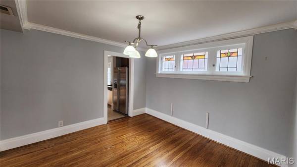 7570 Byron PL #3W, Clayton, MO 63105