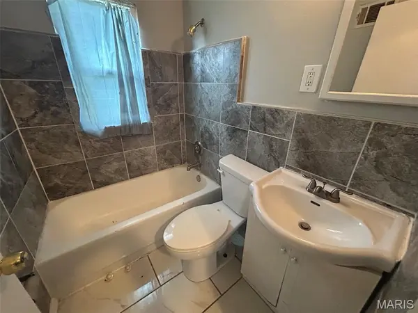 4725 Fletcher ST, Northwoods, MO 63121