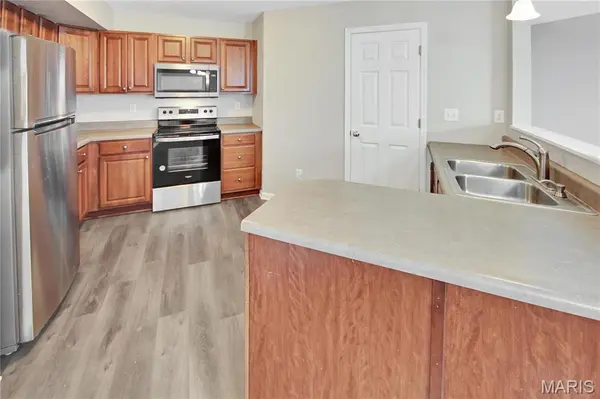 333 Stonewall Creek DR, Dardenne Prairie, MO 63368
