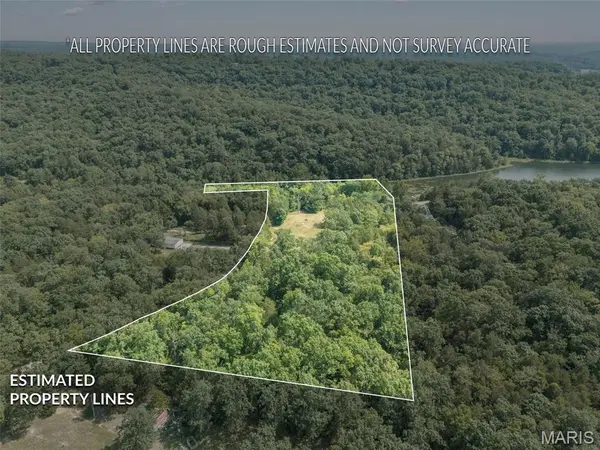 400 Hill Side RD, De Soto, MO 63020