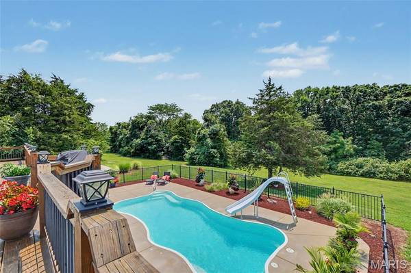 22628 Doe HVN, Warrenton, MO 63383