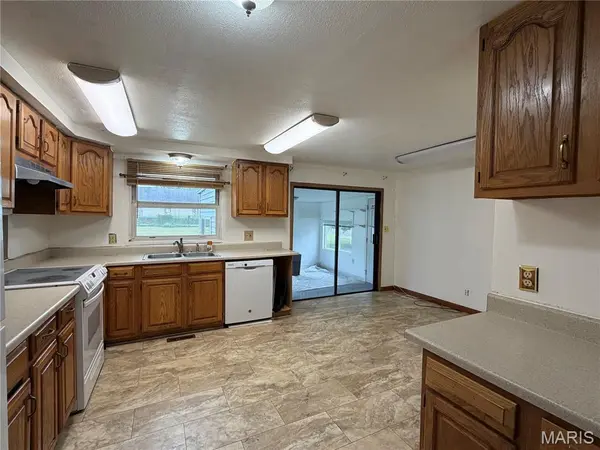 226 Dixie ST, Sikeston, MO 63801