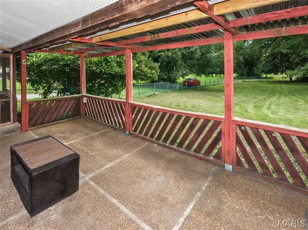 224 E O'Fallon DR, Caseyville, IL 62232