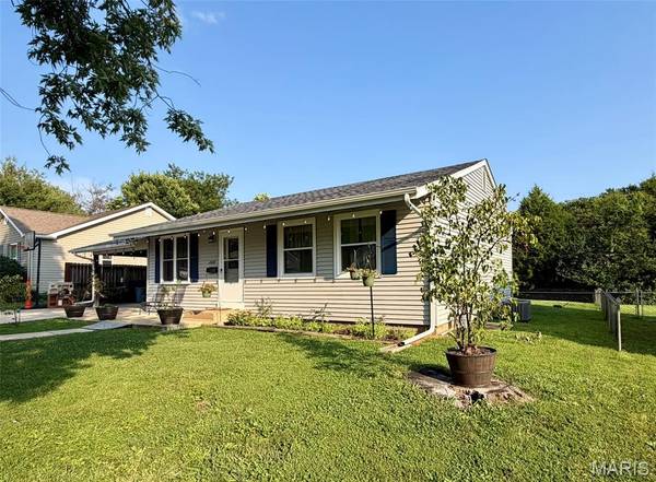 2550 Bonniebrook DR, Maryland Heights, MO 63043