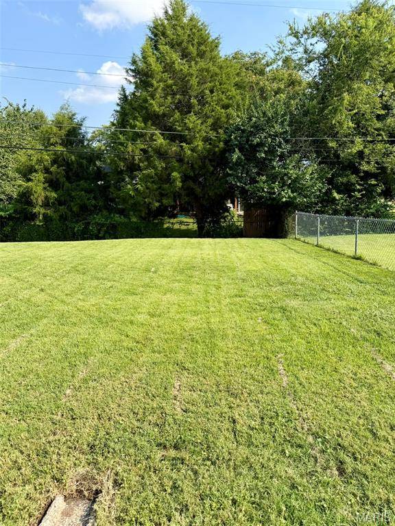 2550 Bonniebrook DR, Maryland Heights, MO 63043