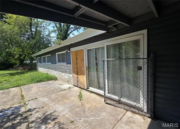 6551 January AVE, Berkeley, MO 63134