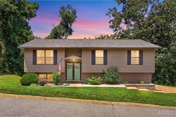 5177 Winter Haven CT, Imperial, MO 63052