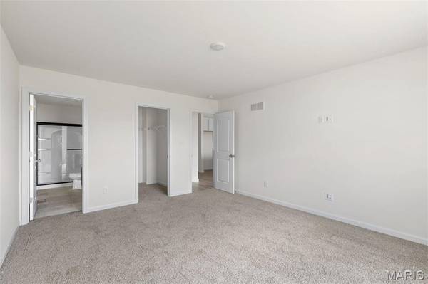 2211 Heatherfield DR, Rolla, MO 65401