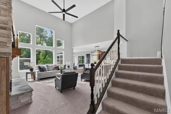 906 Memsie Park CT, O'fallon, MO 63368