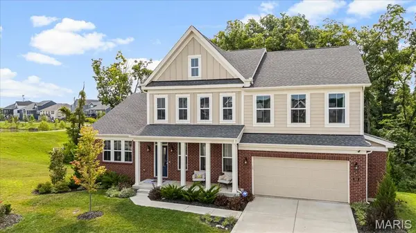 906 Memsie Park CT, O'fallon, MO 63368
