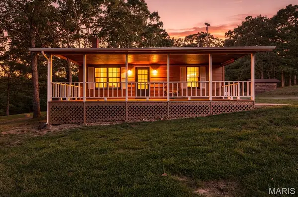 544 Anaconda RD, St Clair, MO 63077