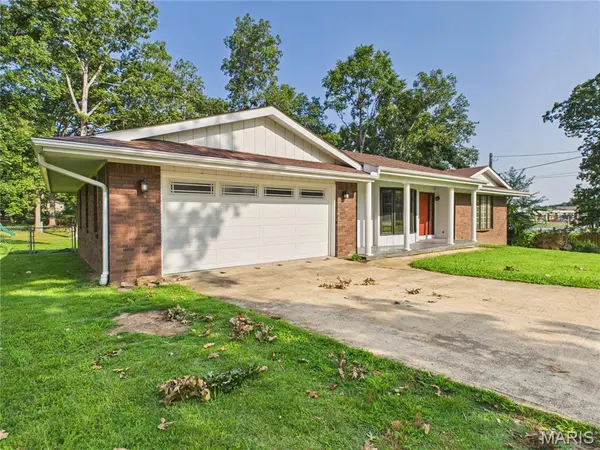 2035 Woodhaven RD, Poplar Bluff, MO 63901