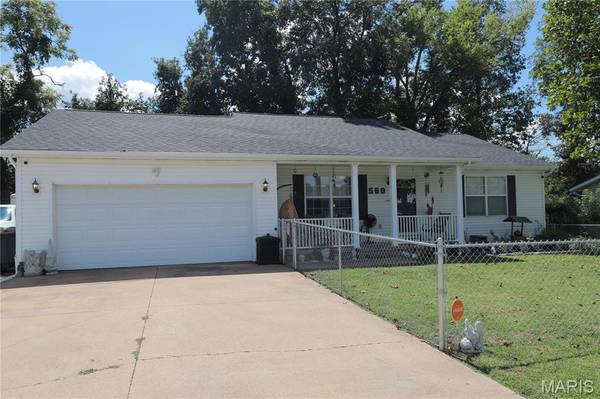 560 Huntleigh CT, Farmington, MO 63640