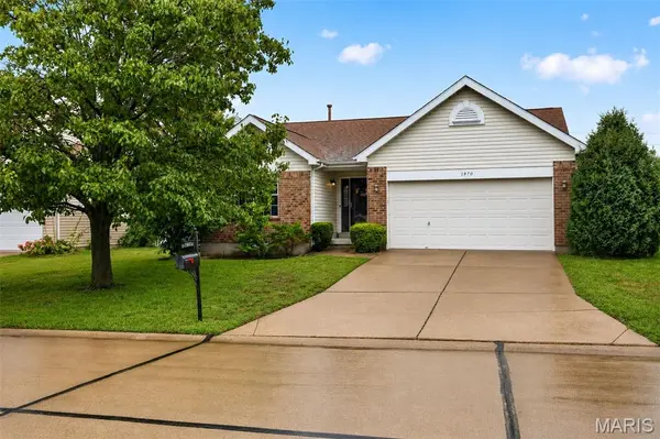 1970 Briarfield DR, Lake St Louis, MO 63367