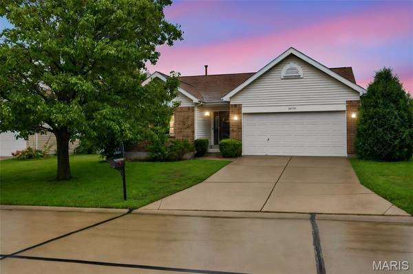 1970 Briarfield DR, Lake St Louis, MO 63367