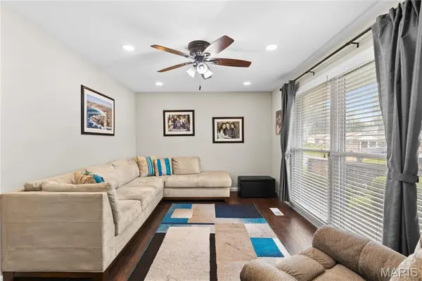 8047 Amherst AVE, University City, MO 63130