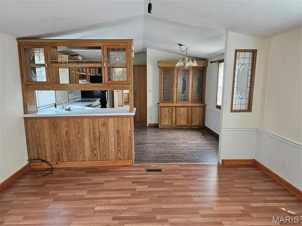 702 E Feifer, Sparta, IL 62286