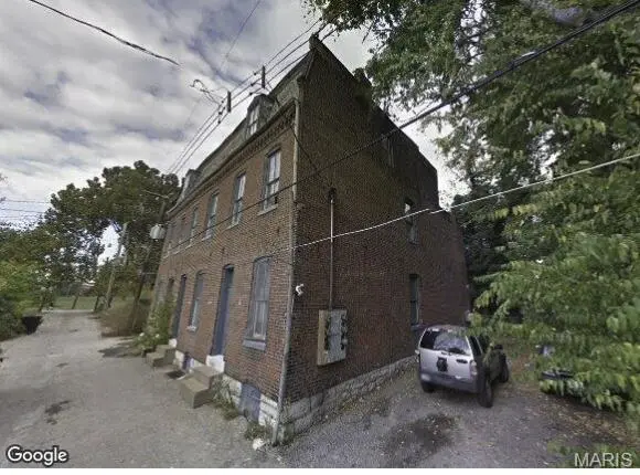 1418 Bremen AVE #R, St Louis, MO 63107