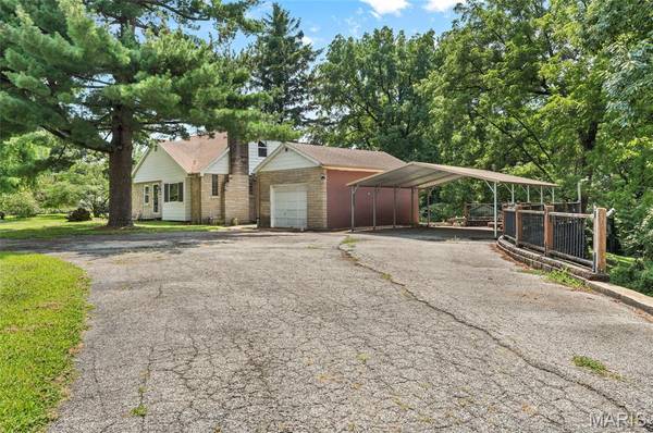 326 Hollywood Heights RD, Caseyville, IL 62232
