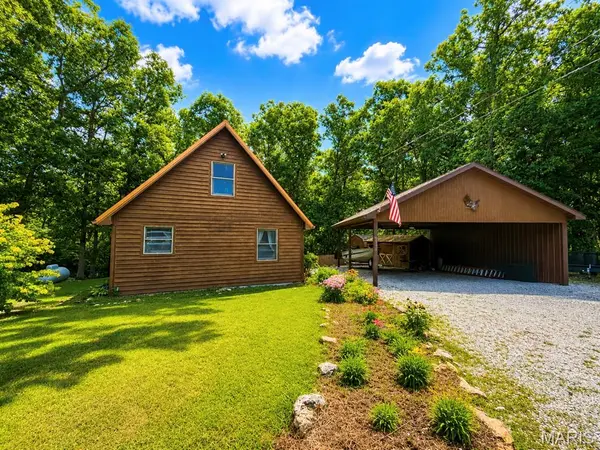 42171 Cedar Crest PL, Perry, MO 63462