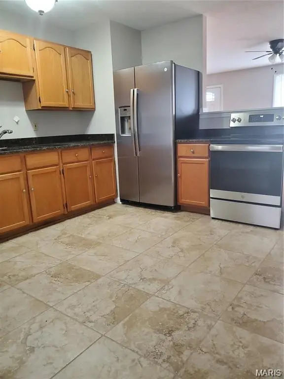 12106 Belaire PL, Maryland Heights, MO 63043