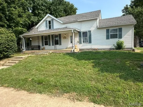 702 E 3rd ST, Salem, MO 65560
