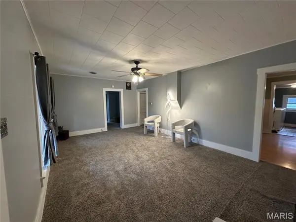 702 E 3rd ST, Salem, MO 65560