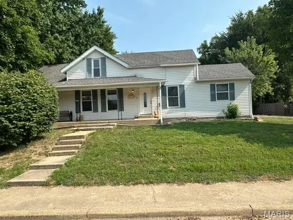 702 E 3rd ST, Salem, MO 65560