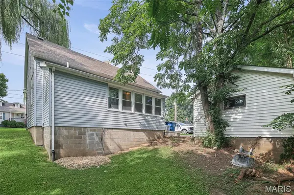 200 W Washington ST, Collinsville, IL 62234