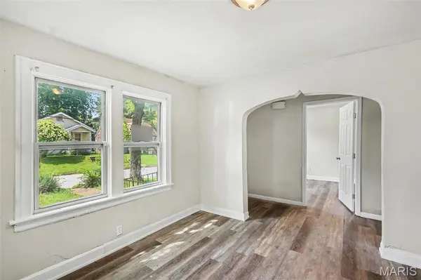 831 Abston ST, St Louis, MO 63135