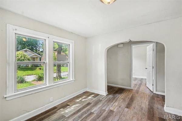 831 Abston ST, St Louis, MO 63135