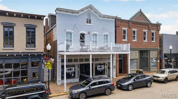334 N Main ST, St Charles, MO 63301