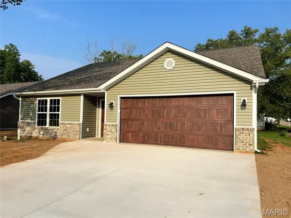 831 Bell DR, Farmington, MO 63640