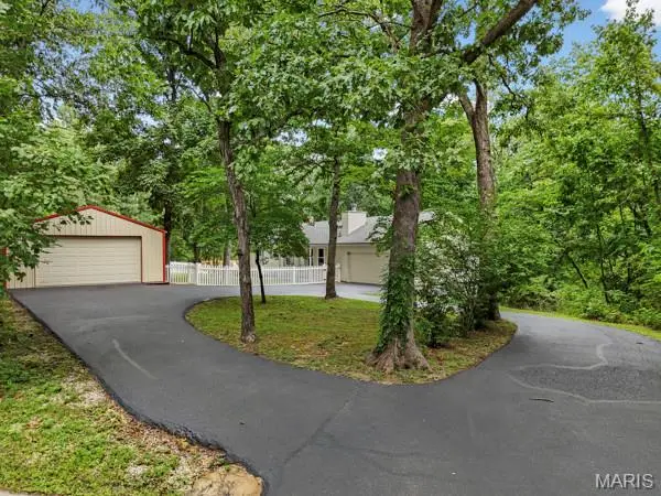 324 Bridlewood RD, Festus, MO 63028