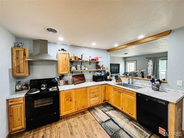 22981 Lick Creek Estates PL, Perry, MO 63462