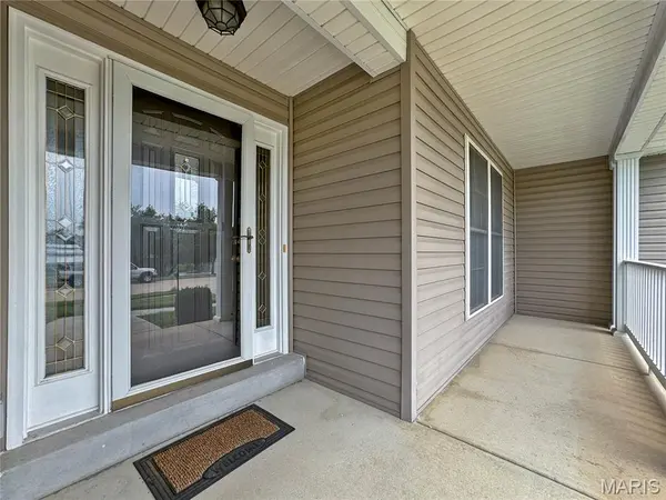849 Blazing Star Drive, Waterloo, IL 62298