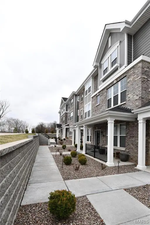 Address not disclosed, Frontenac, MO 63131
