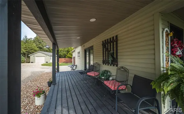 14795 Private Drive 1122, St James, MO 65559